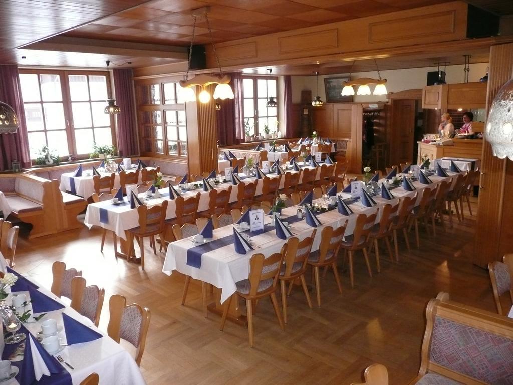 Hotel-Gasthof Zum Oberen Wirt Regen Exterior foto